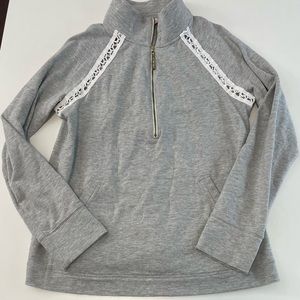 Lilly Pulitzer Skipper Popover Seaside Gray White Lace 1/2 Zip Pullover Medium